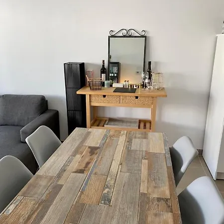 T2 Bord De Apartment